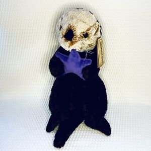 Aurora Huggable Destination Nation Sea Otter Plush w/ Star